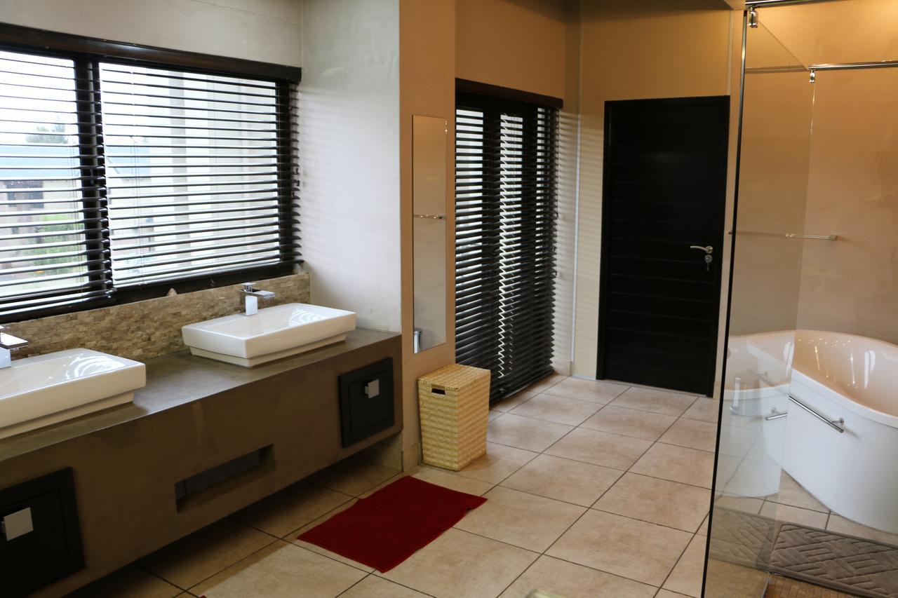 Dante Deo Guesthouse Bloemfontein Bagian luar foto