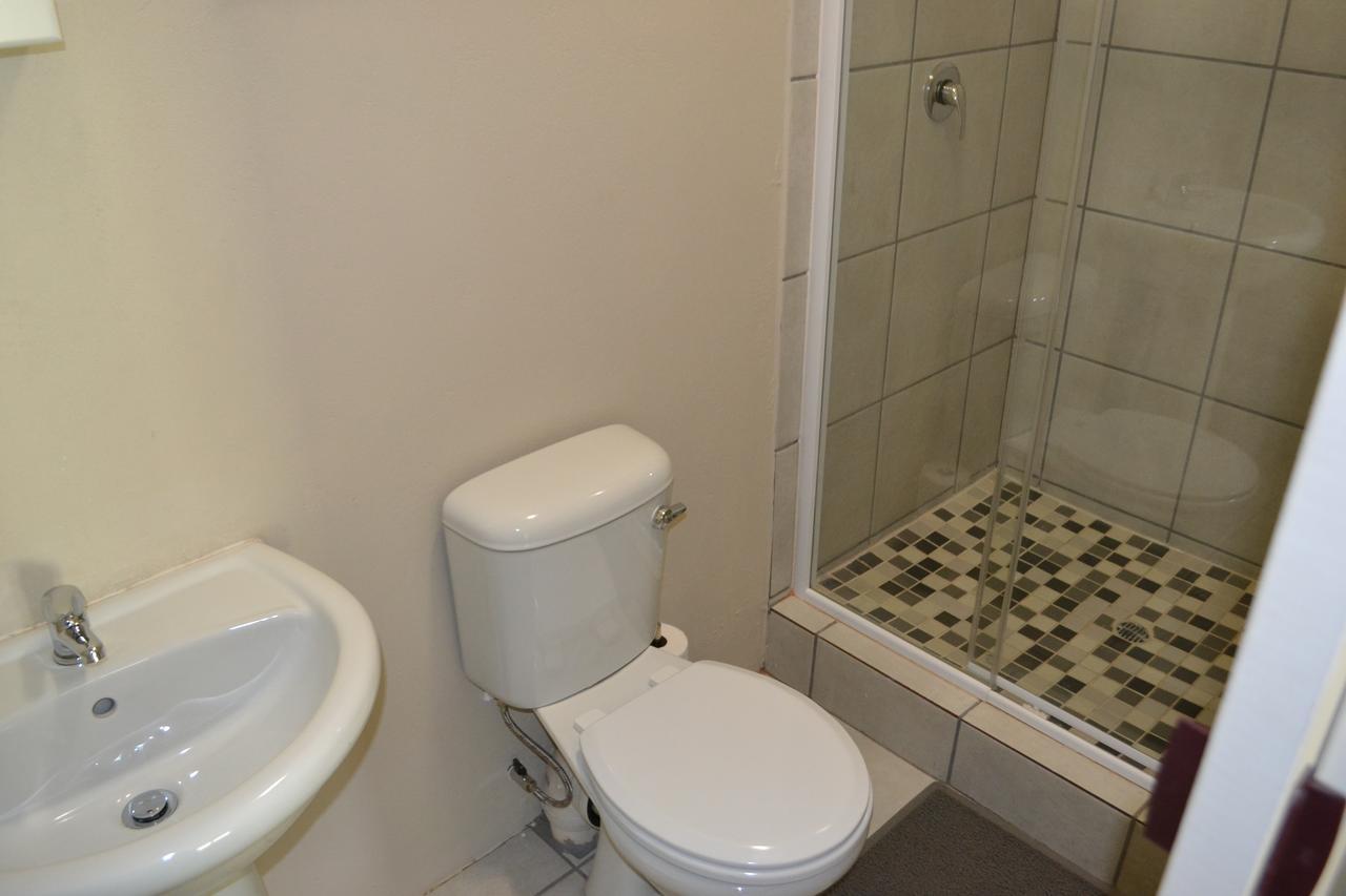 Dante Deo Guesthouse Bloemfontein Bagian luar foto