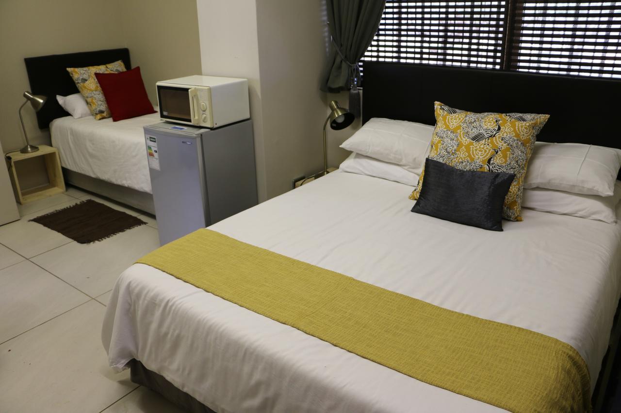 Dante Deo Guesthouse Bloemfontein Bagian luar foto