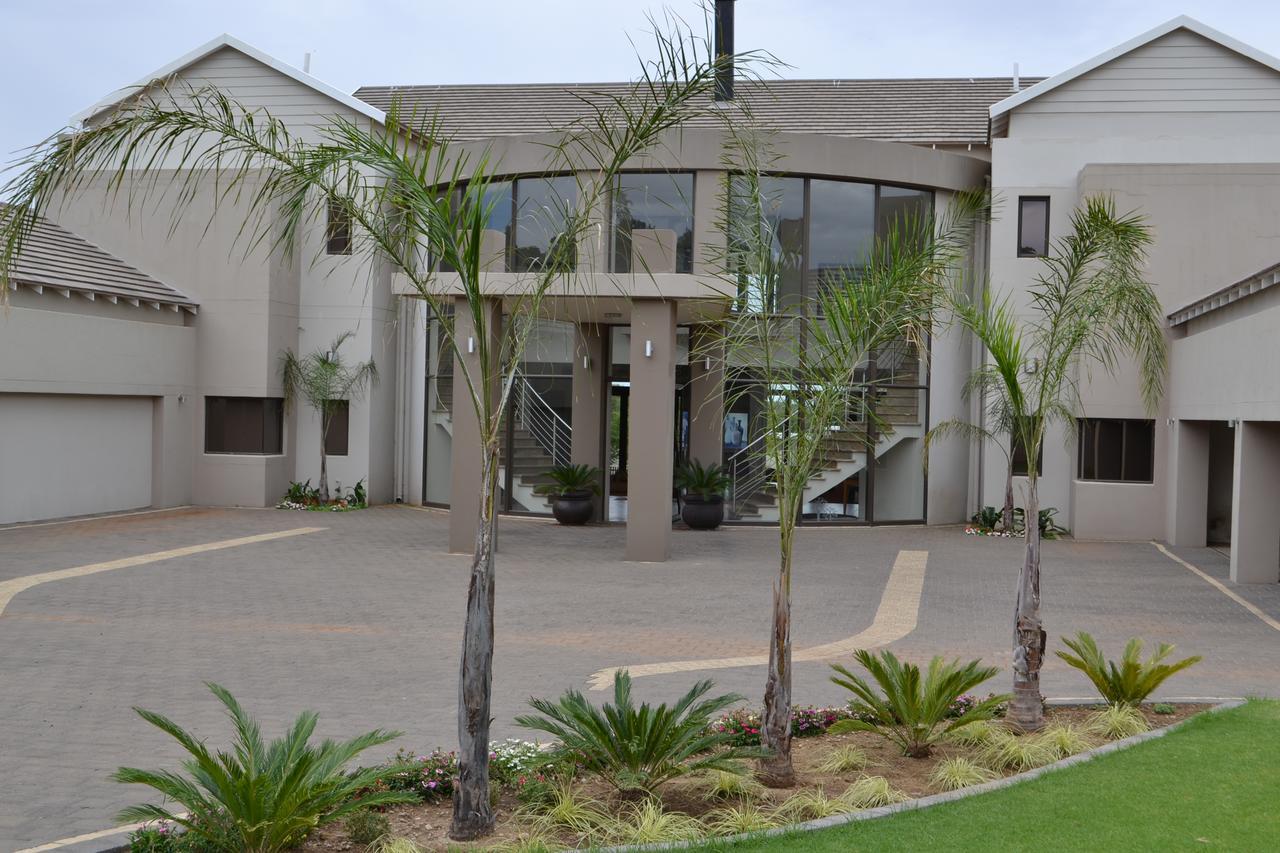Dante Deo Guesthouse Bloemfontein Bagian luar foto